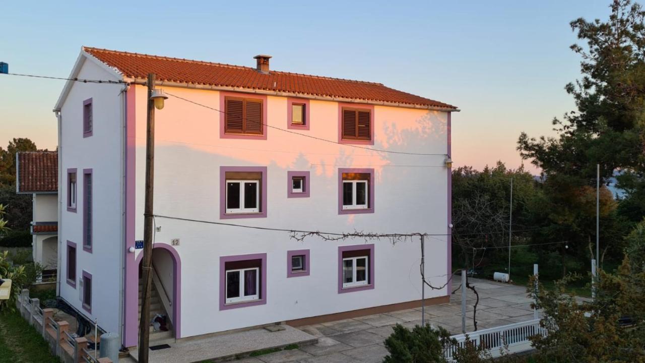 Apartmani Jelena Petrcane Buitenkant foto