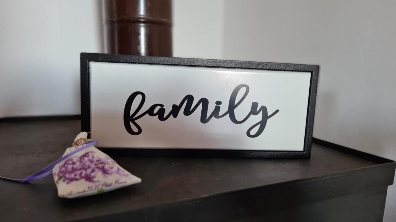 Apartmani Jelena Petrcane Buitenkant foto