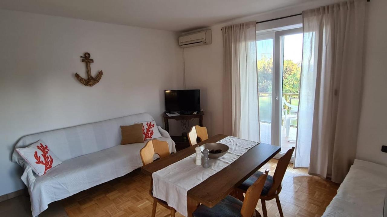 Apartmani Jelena Petrcane Buitenkant foto